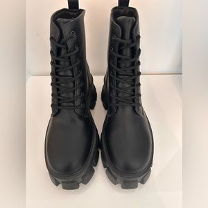 Lace up lux Platform Sole Boot